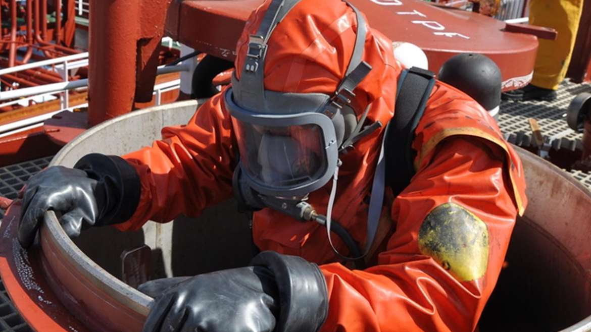 Ship Tank Cleaning